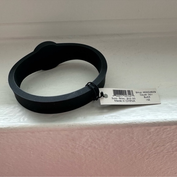 NWT Marc by Marc Jacobs bracelet black color, one size style M0004829 - Picture 4 of 5